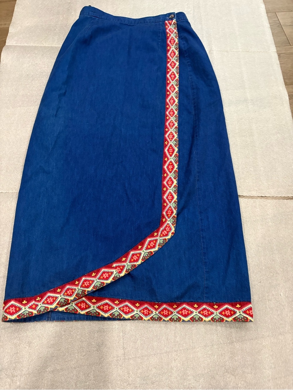 Suttles & Seawind Denim Midi Wrap Skirt with Red Embroidered Trim Vintage